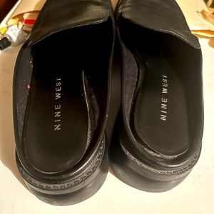 Nine West black slippers